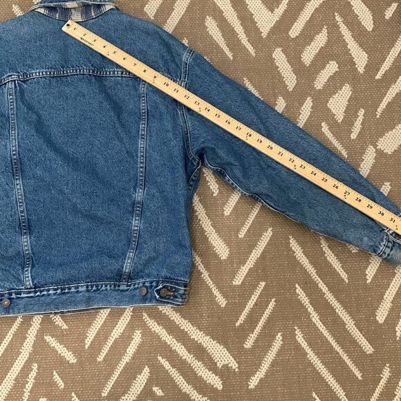 Vintage 90’s Levi’s Medium Wash Trucker Style Lined Denim Jacket Mens Size Small - Picture 17 of 17
